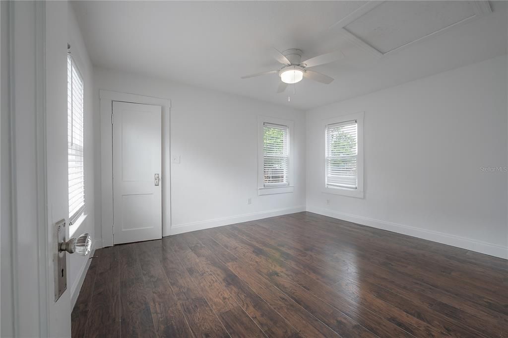 For Sale: $375,000 (3 beds, 0 baths, 1338 Square Feet)