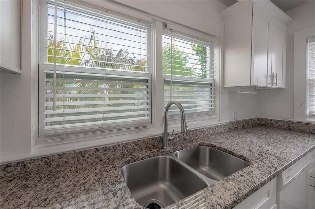 For Sale: $375,000 (3 beds, 0 baths, 1338 Square Feet)