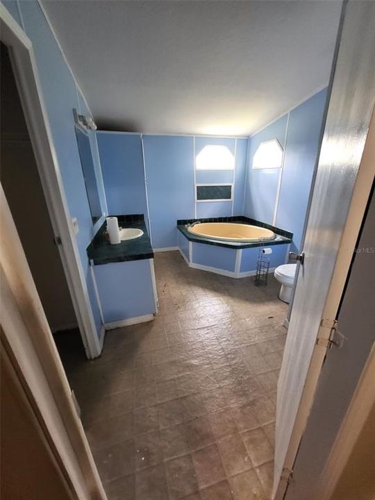 En Venta: $150,000 (3 camas, 2 baños, 1344 Pies cuadrados)