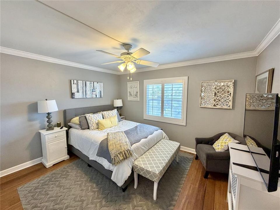 For Sale: $939,000 (3 beds, 2 baths, 1200 Square Feet)