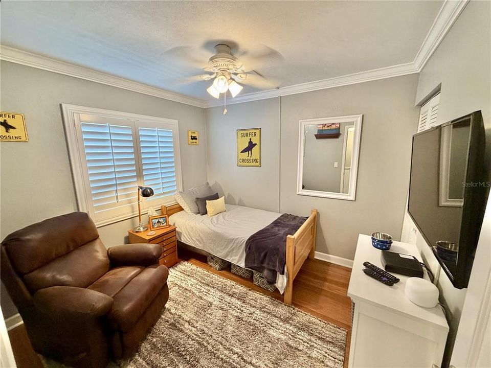 For Sale: $939,000 (3 beds, 2 baths, 1200 Square Feet)