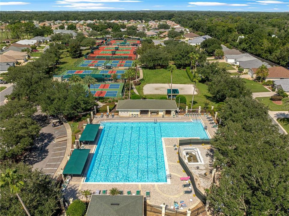 En Venta: $419,000 (3 camas, 2 baños, 2136 Pies cuadrados)