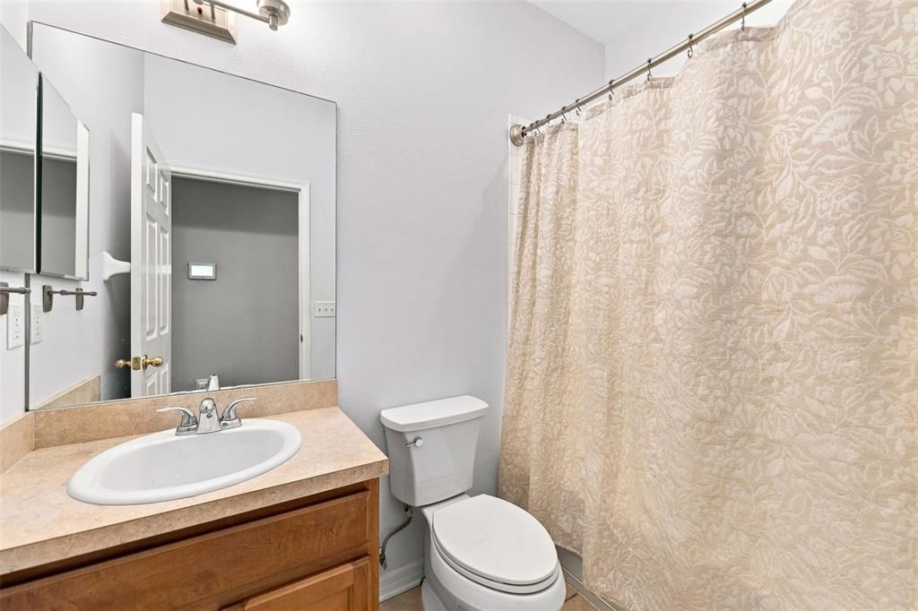 For Sale: $264,900 (3 beds, 2 baths, 1432 Square Feet)