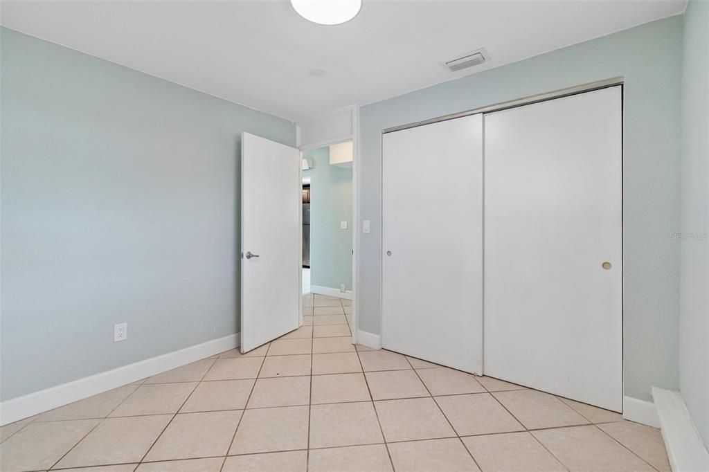 En Venta: $315,000 (2 camas, 1 baños, 800 Pies cuadrados)