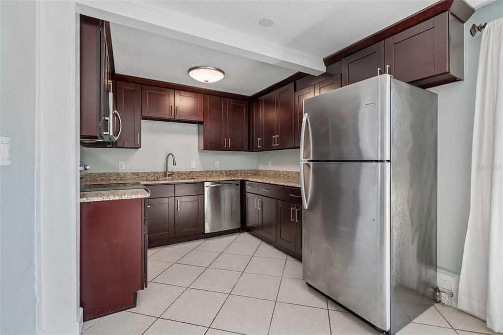 En Venta: $315,000 (2 camas, 1 baños, 800 Pies cuadrados)