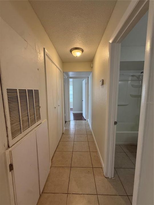 For Rent: $1,500 (2 beds, 2 baths, 935 Square Feet)