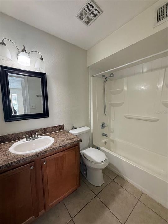 For Rent: $1,500 (2 beds, 2 baths, 935 Square Feet)