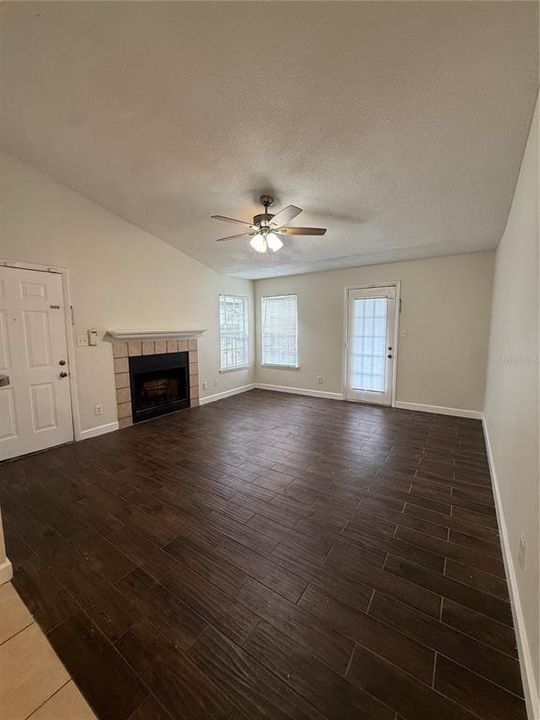 For Rent: $1,500 (2 beds, 2 baths, 935 Square Feet)