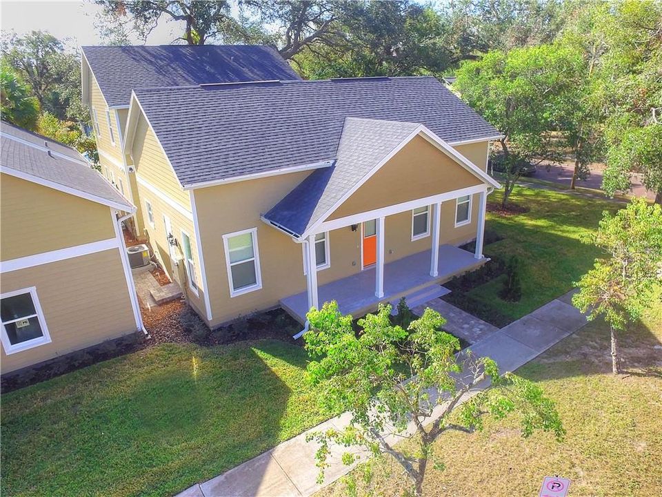 For Rent: $2,995 (3 beds, 2 baths, 1204 Square Feet)