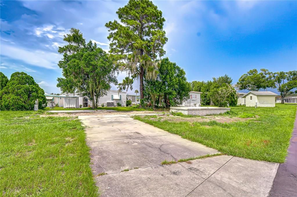 待售: $34,900 (0.12 acres)