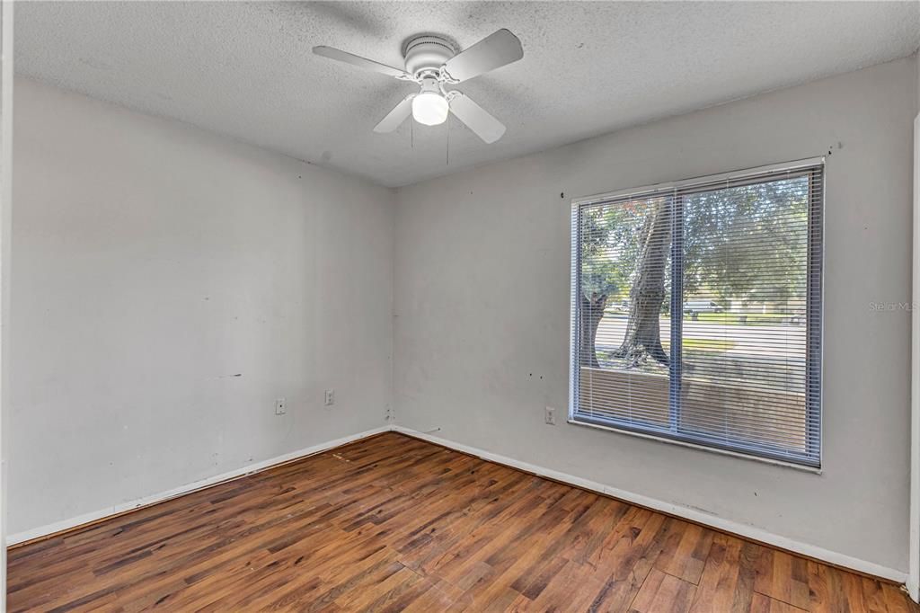 For Sale: $234,900 (2 beds, 2 baths, 918 Square Feet)