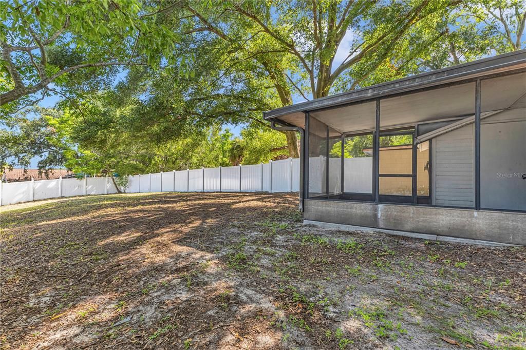 For Sale: $234,900 (2 beds, 2 baths, 918 Square Feet)