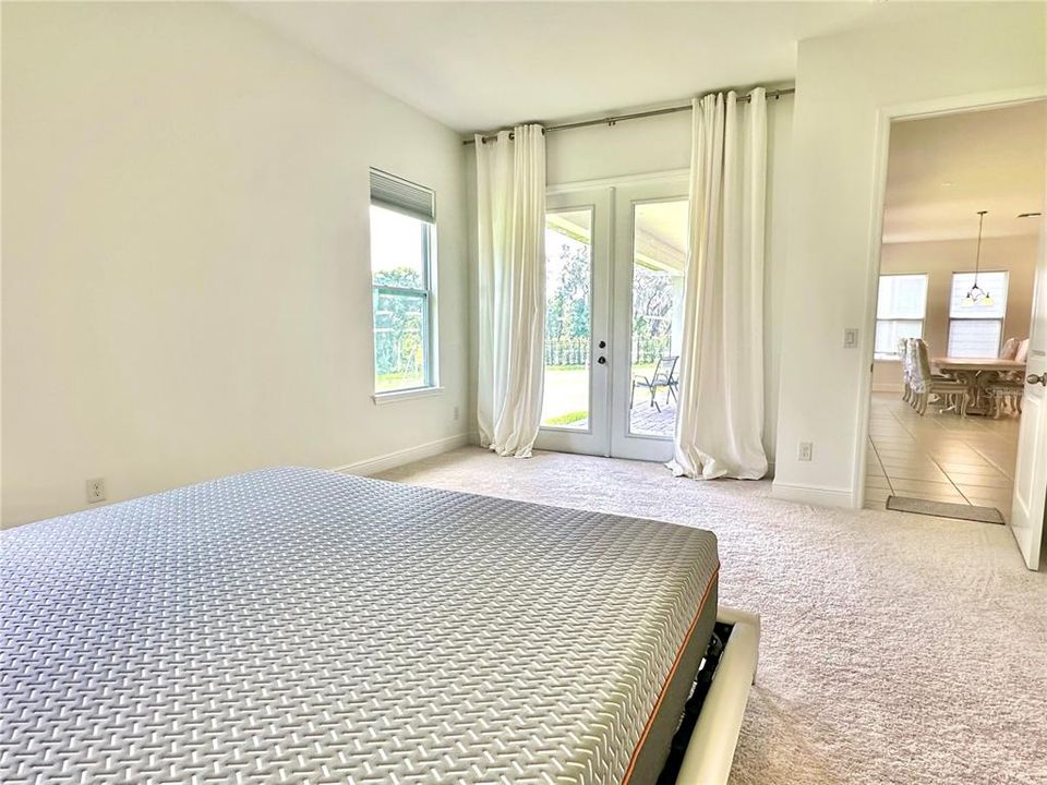 En Renta: $4,500 (4 camas, 3 baños, 2605 Pies cuadrados)