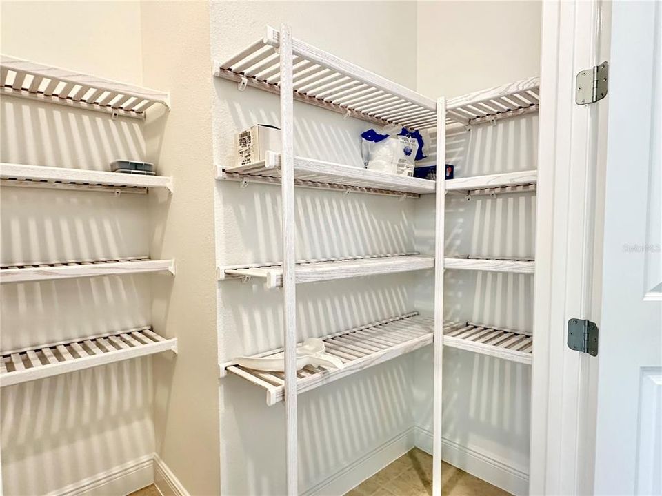 En Renta: $4,500 (4 camas, 3 baños, 2605 Pies cuadrados)