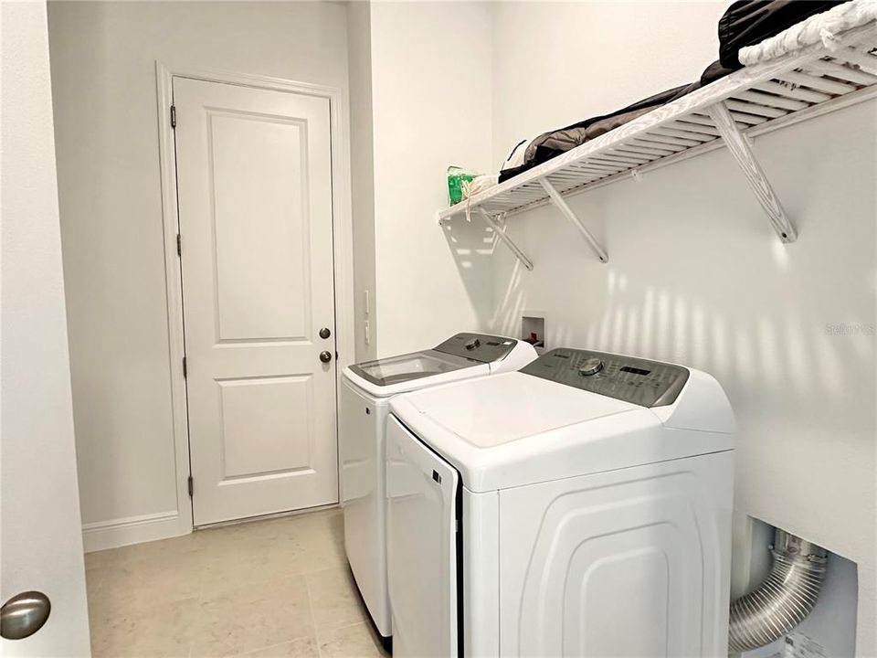 En Renta: $4,500 (4 camas, 3 baños, 2605 Pies cuadrados)