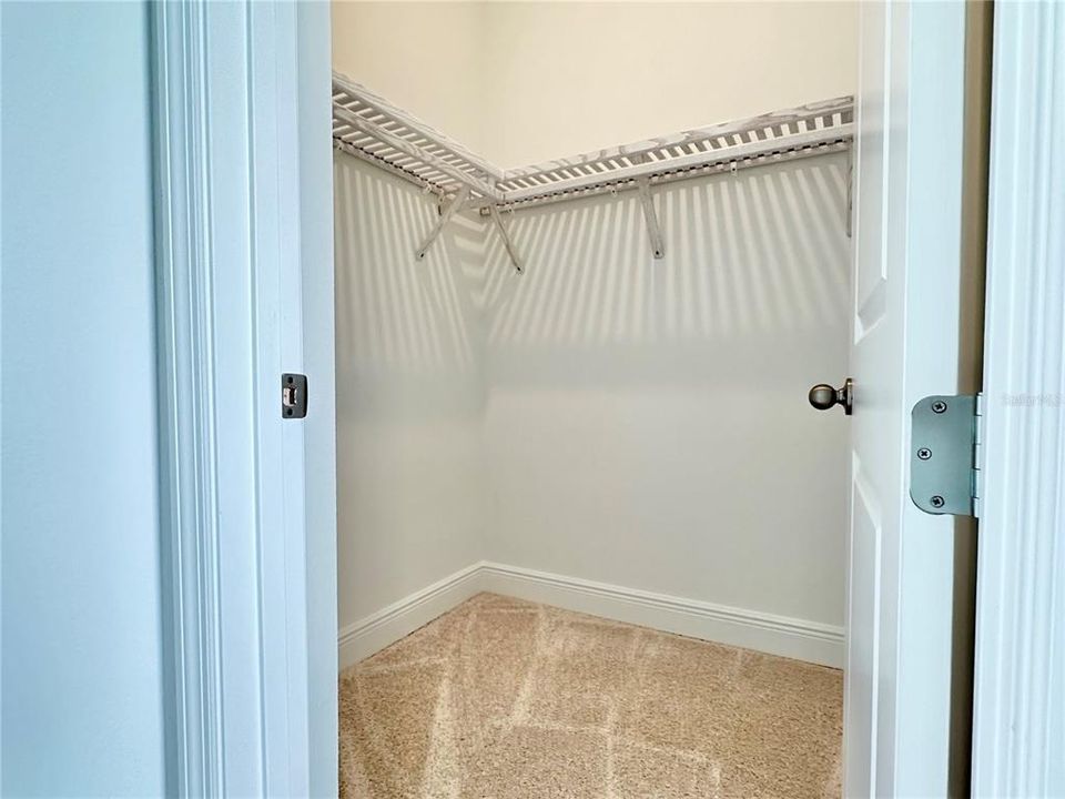 En Renta: $4,500 (4 camas, 3 baños, 2605 Pies cuadrados)