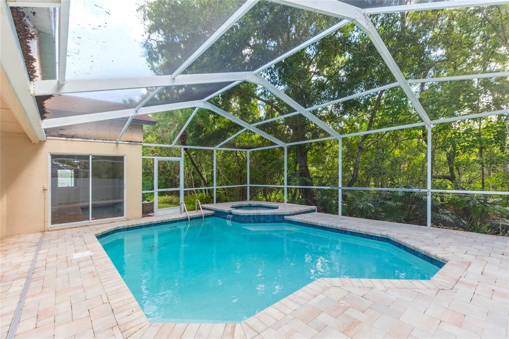For Sale: $410,000 (4 beds, 2 baths, 1913 Square Feet)