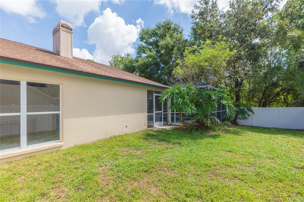 For Sale: $410,000 (4 beds, 2 baths, 1913 Square Feet)