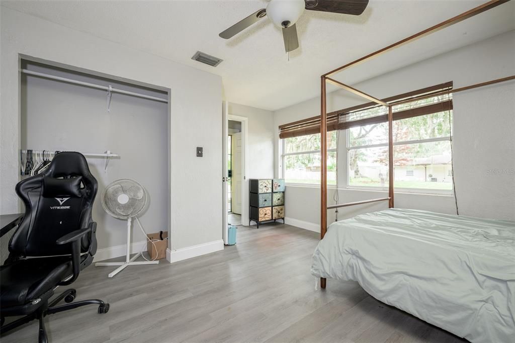 For Sale: $299,000 (4 beds, 2 baths, 1806 Square Feet)