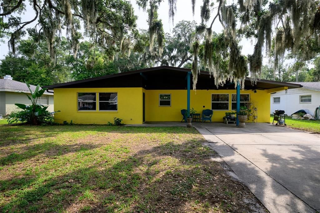 For Sale: $299,000 (4 beds, 2 baths, 1806 Square Feet)