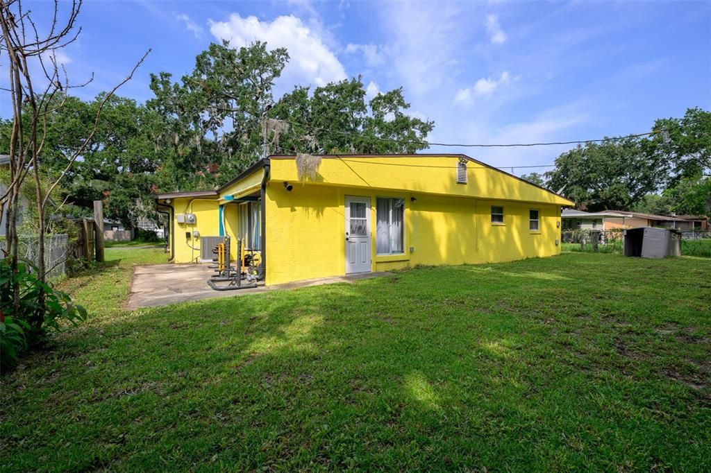 For Sale: $299,000 (4 beds, 2 baths, 1806 Square Feet)