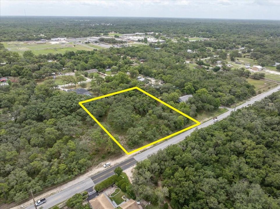 待售: $129,000 (2.15 acres)