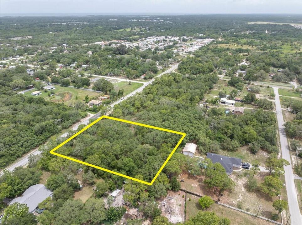 待售: $129,000 (2.15 acres)