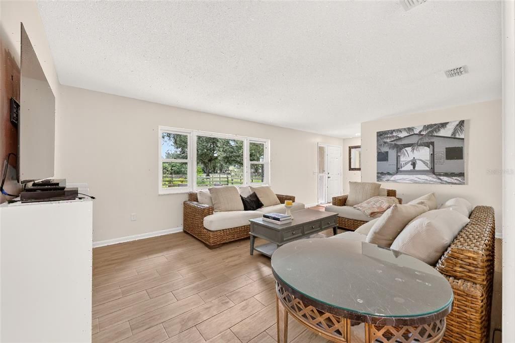 For Sale: $555,888 (3 beds, 2 baths, 1680 Square Feet)