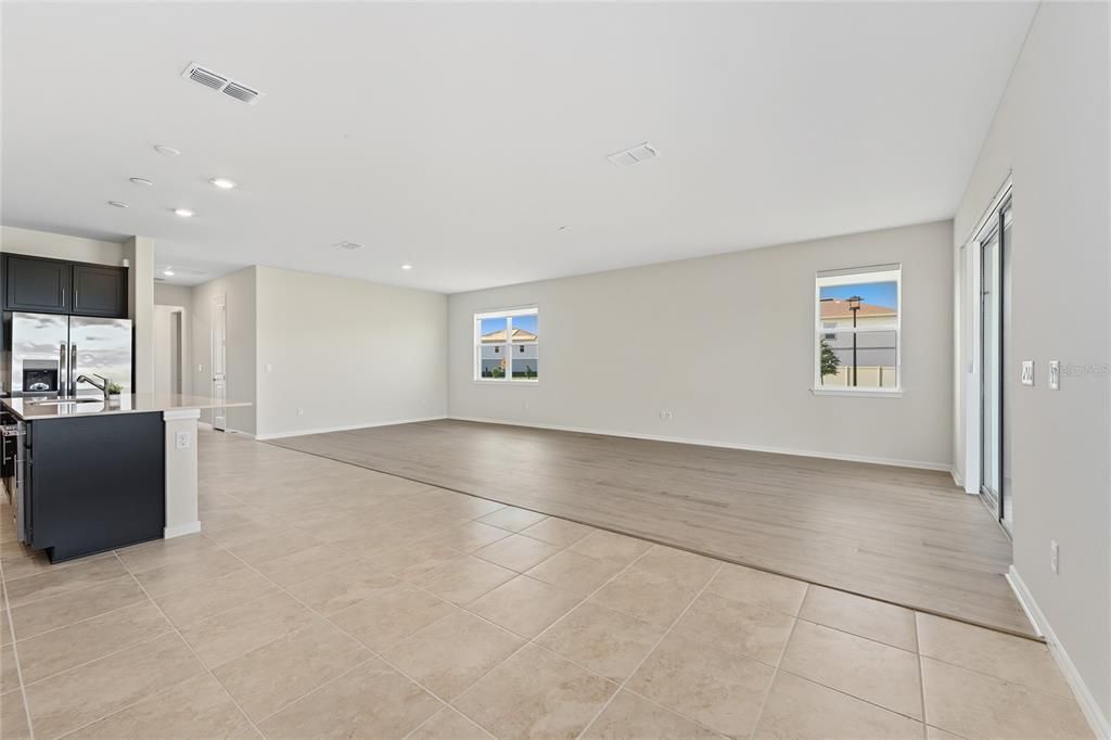 В аренду: $3,995 (4 спален, 3 ванн, 2326 Квадратных фут)