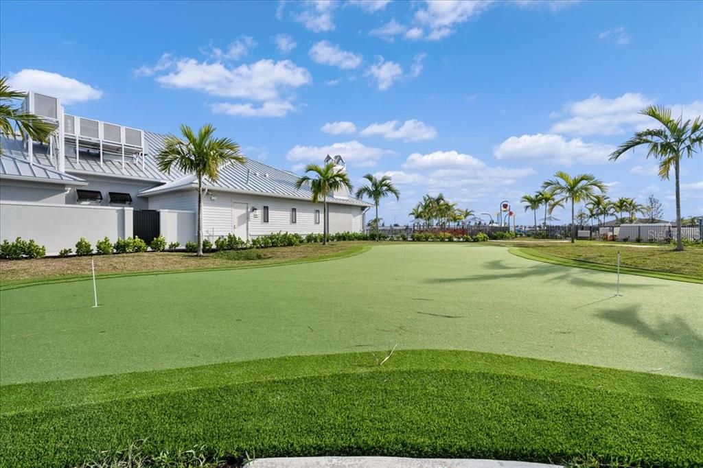 Active With Contract: $749,900 (3 beds, 3 baths, 2439 Square Feet)