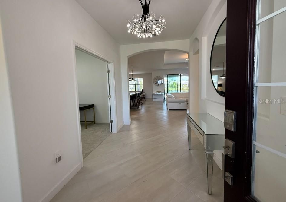 Active With Contract: $749,900 (3 beds, 3 baths, 2439 Square Feet)