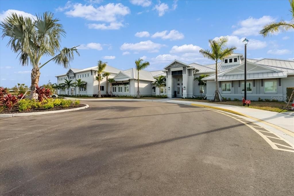Active With Contract: $749,900 (3 beds, 3 baths, 2439 Square Feet)