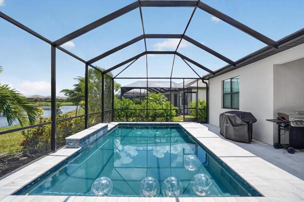 Active With Contract: $749,900 (3 beds, 3 baths, 2439 Square Feet)