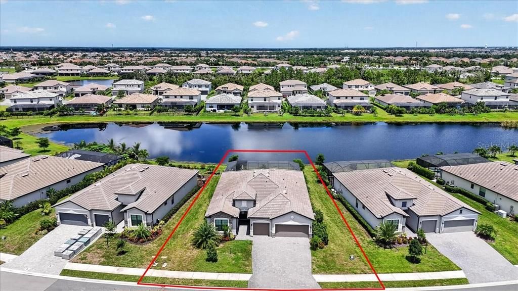 Active With Contract: $749,900 (3 beds, 3 baths, 2439 Square Feet)