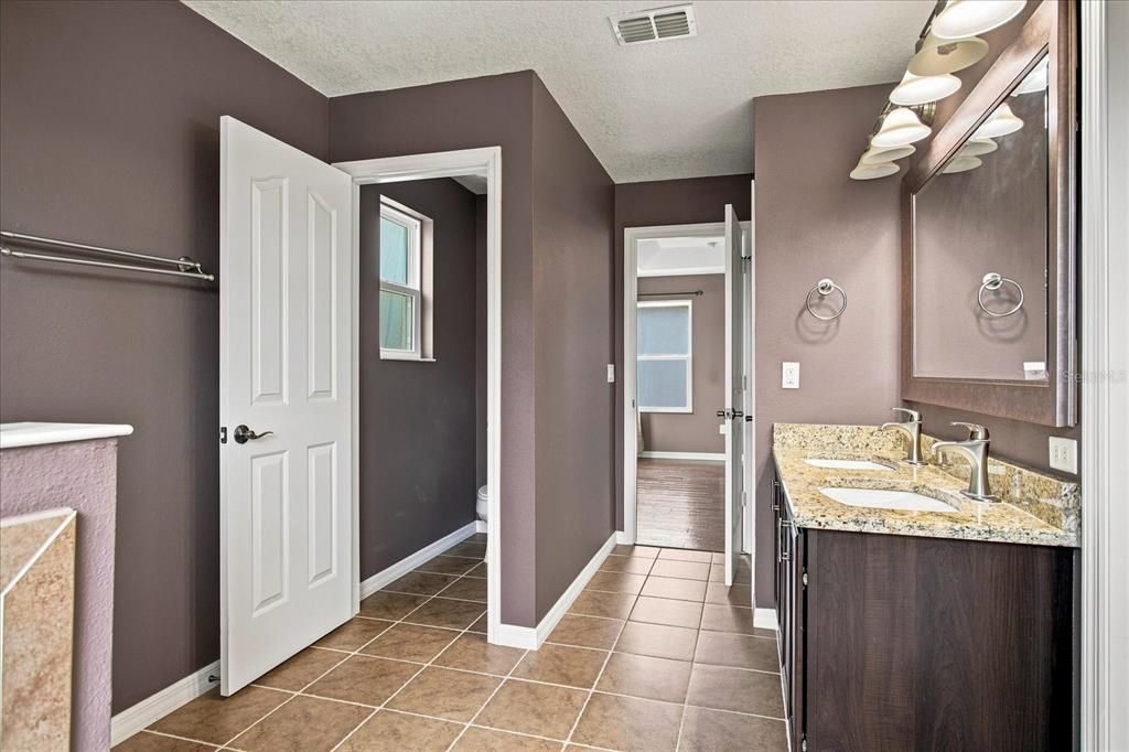 For Sale: $510,000 (3 beds, 2 baths, 2193 Square Feet)