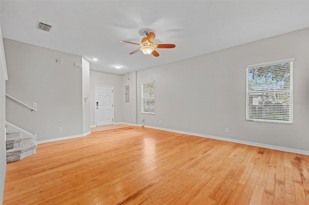 For Sale: $270,000 (3 beds, 2 baths, 1838 Square Feet)