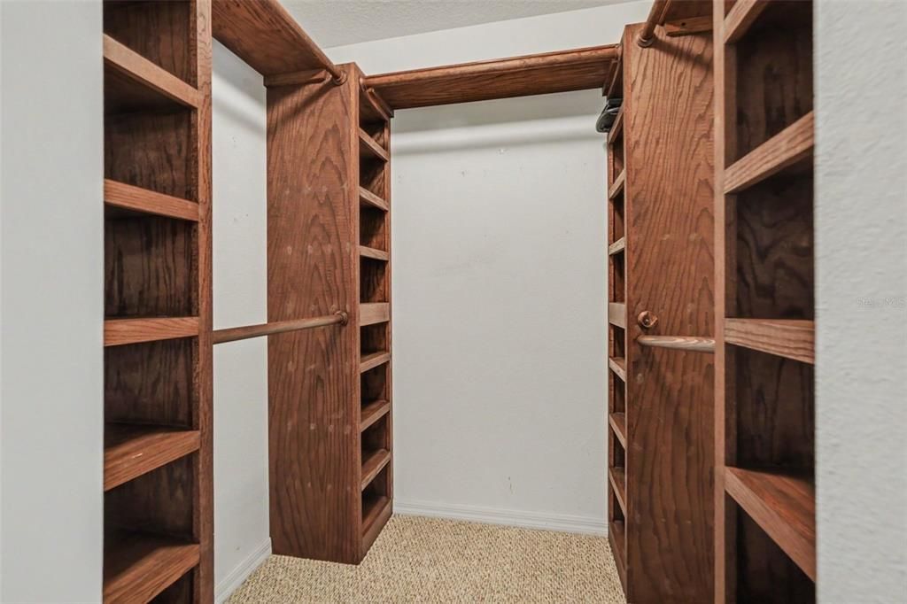 For Sale: $270,000 (3 beds, 2 baths, 1838 Square Feet)