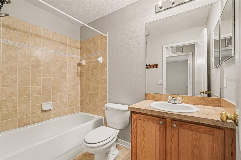 For Sale: $270,000 (3 beds, 2 baths, 1838 Square Feet)