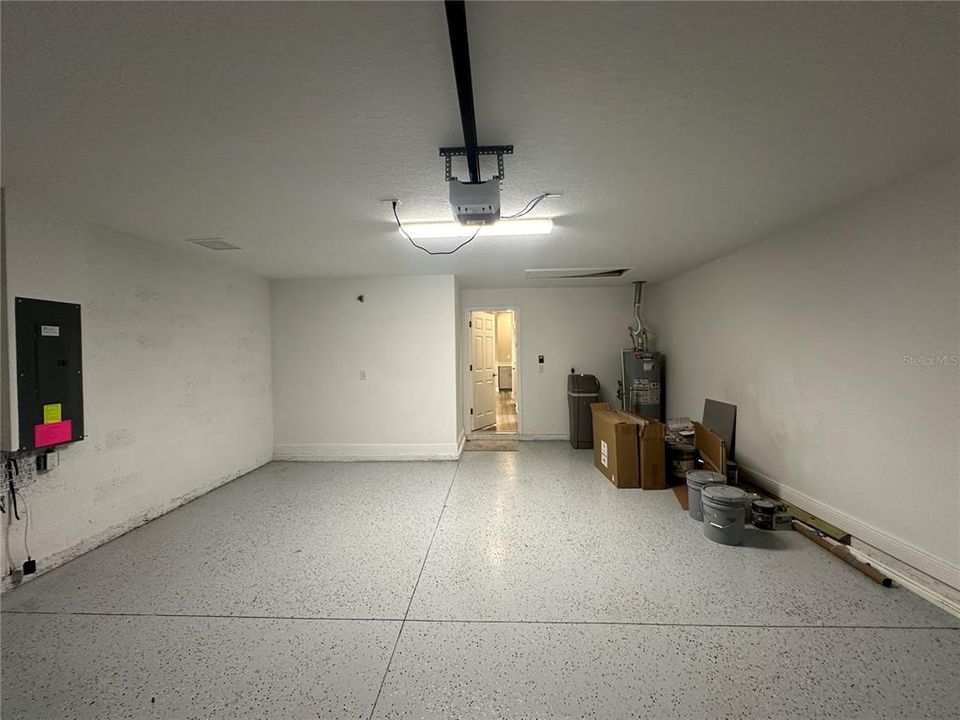 For Rent: $2,550 (3 beds, 2 baths, 1518 Square Feet)