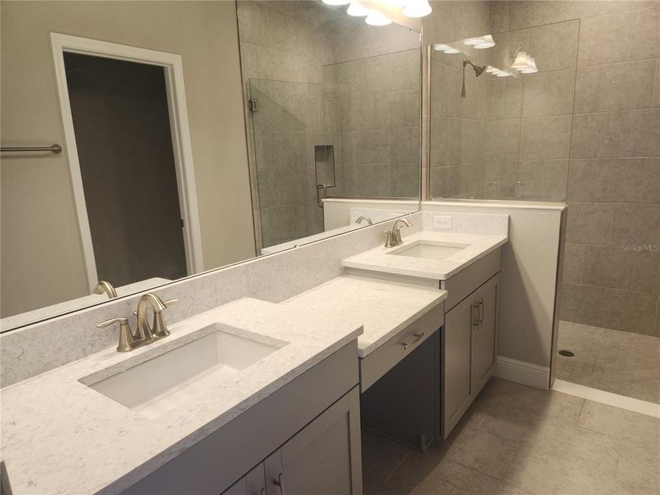 For Rent: $2,550 (3 beds, 2 baths, 1518 Square Feet)
