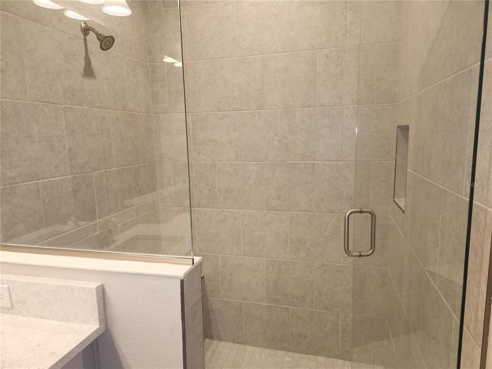 For Rent: $2,550 (3 beds, 2 baths, 1518 Square Feet)