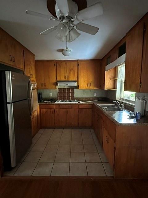 For Rent: $1,750 (2 beds, 2 baths, 1452 Square Feet)