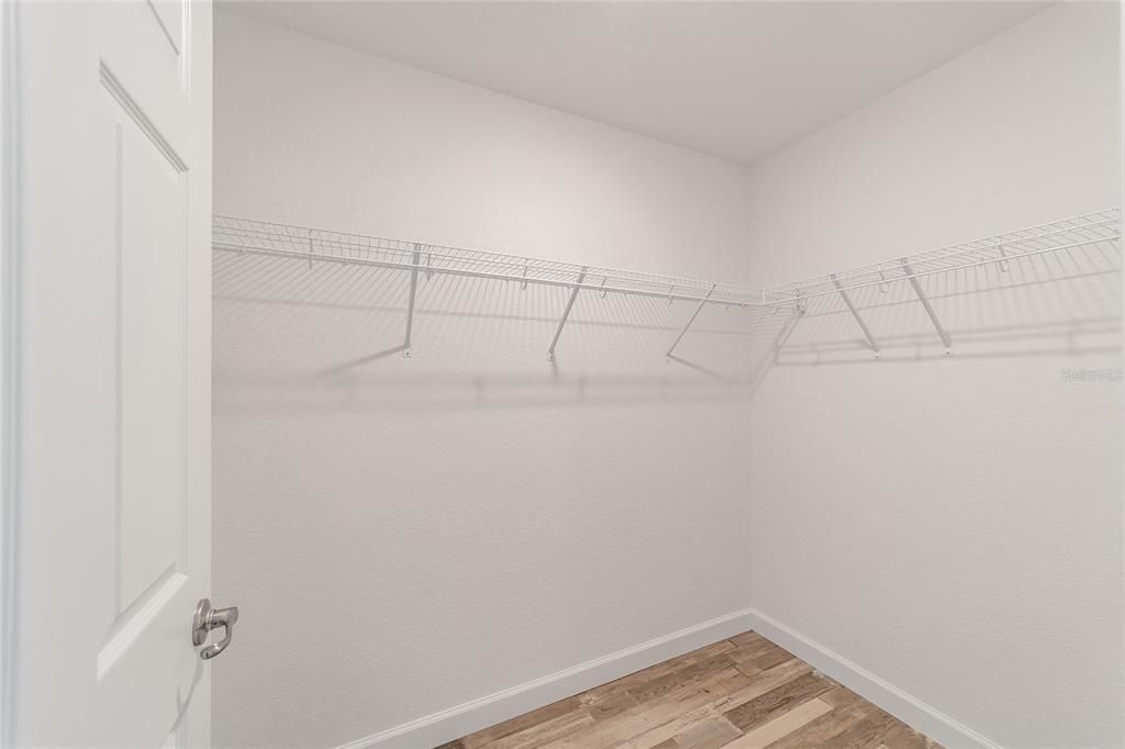 For Sale: $244,900 (3 beds, 2 baths, 1315 Square Feet)