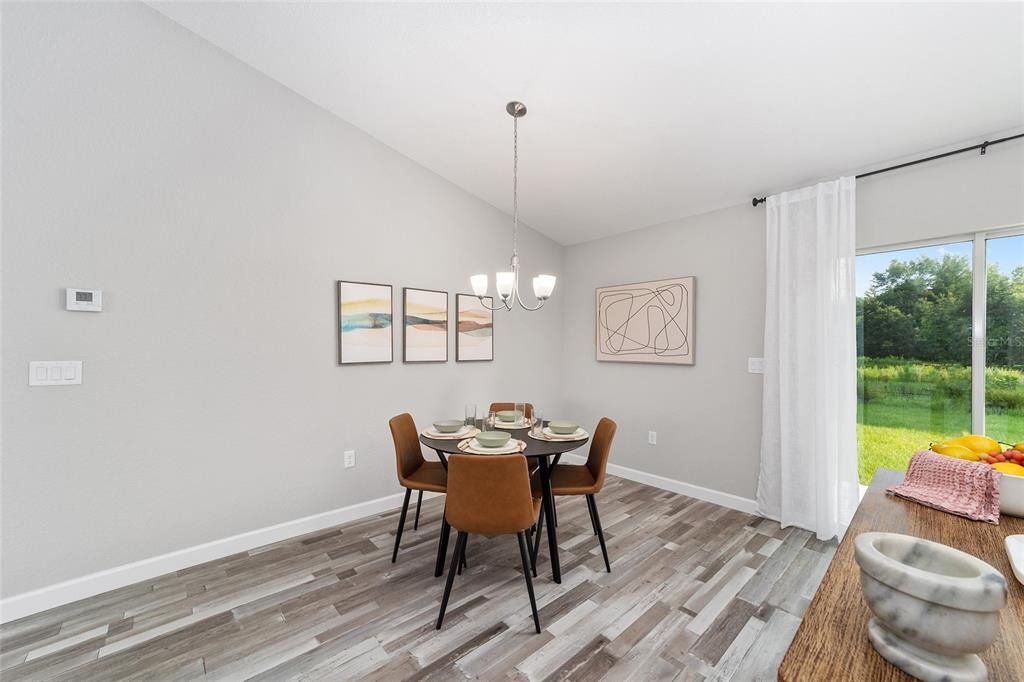 For Sale: $244,900 (3 beds, 2 baths, 1315 Square Feet)