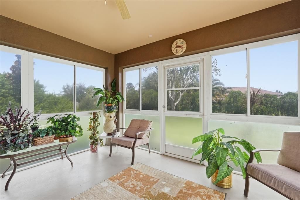 For Sale: $249,900 (3 beds, 2 baths, 1407 Square Feet)