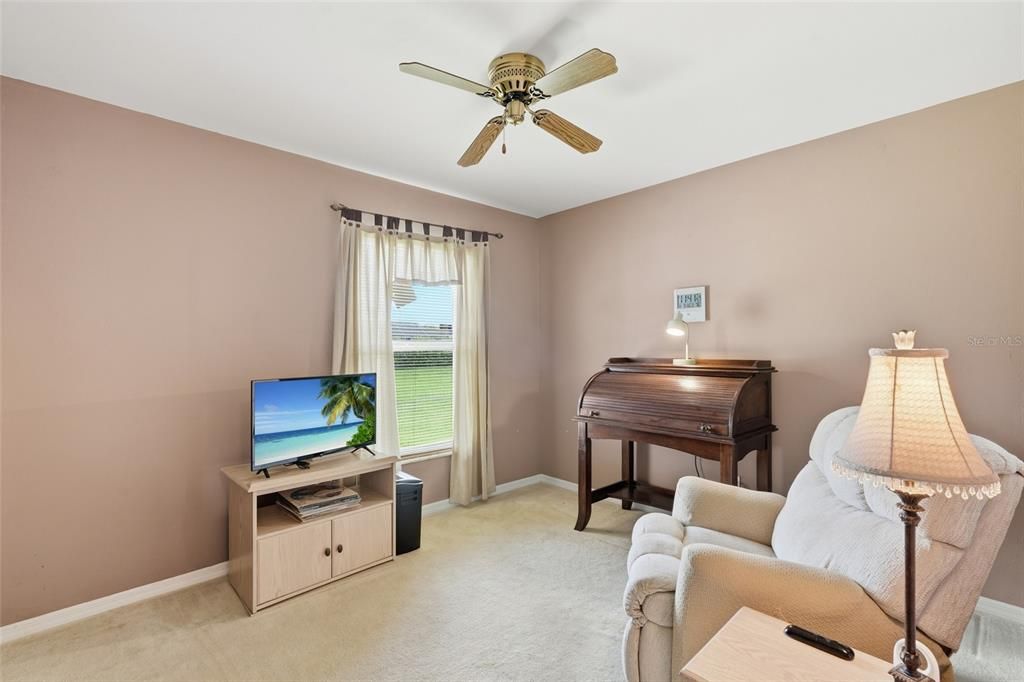 For Sale: $249,900 (3 beds, 2 baths, 1407 Square Feet)