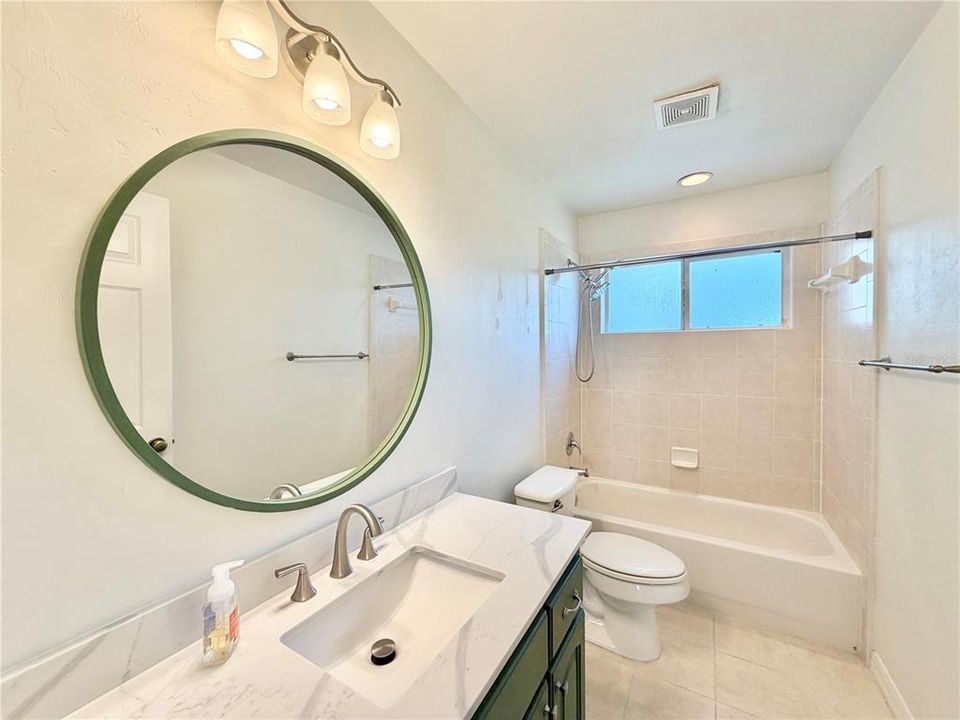 En Venta: $444,900 (4 camas, 2 baños, 2000 Pies cuadrados)