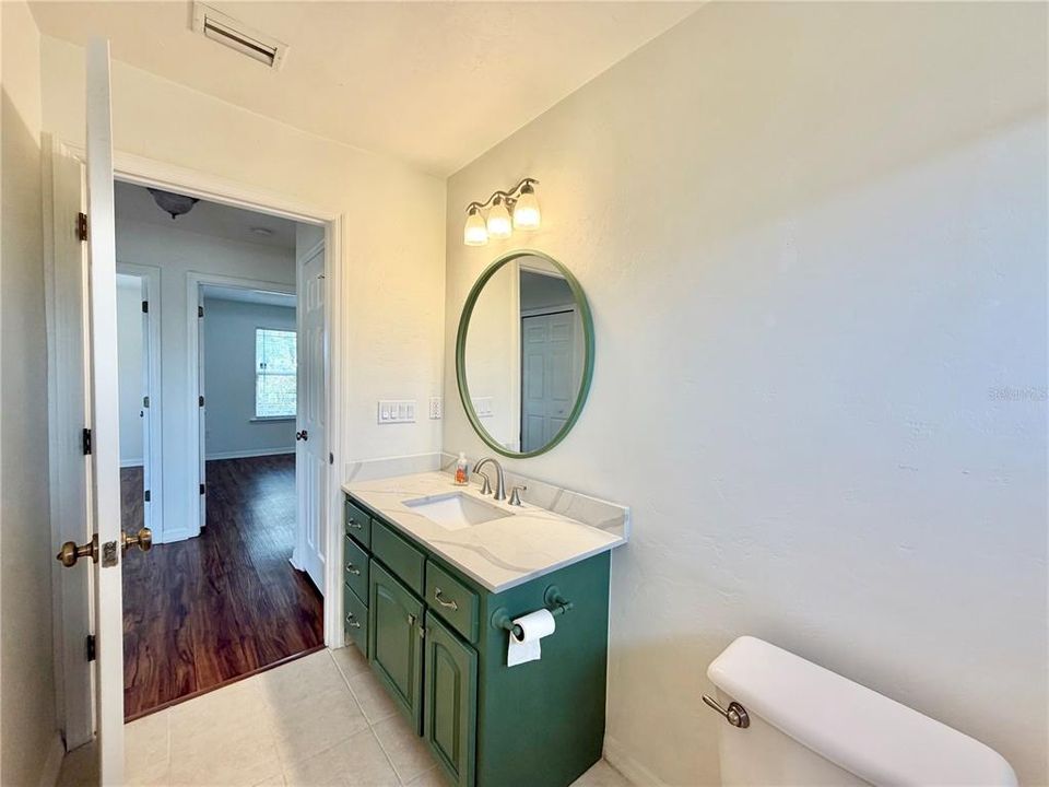 En Venta: $444,900 (4 camas, 2 baños, 2000 Pies cuadrados)