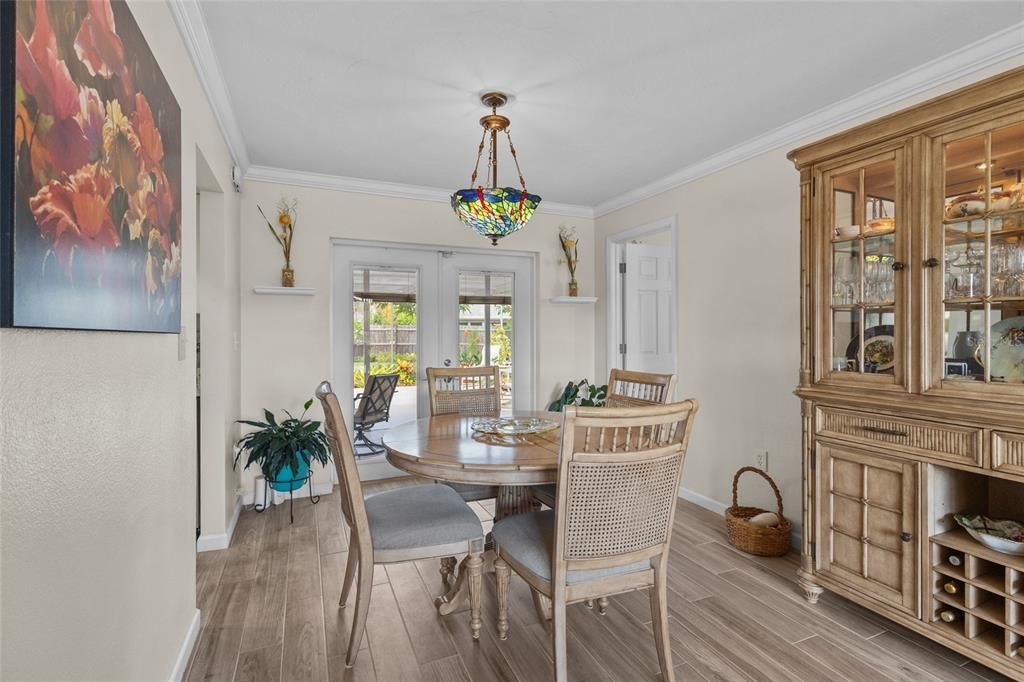 На продажу: $499,900 (2 спален, 2 ванн, 1348 Квадратных фут)