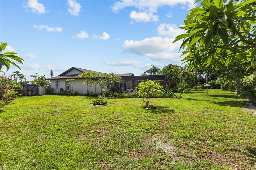На продажу: $499,900 (2 спален, 2 ванн, 1348 Квадратных фут)